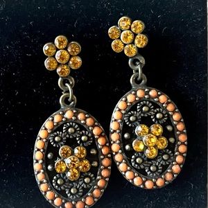 Medium orange stone earrings! All stones are intact.